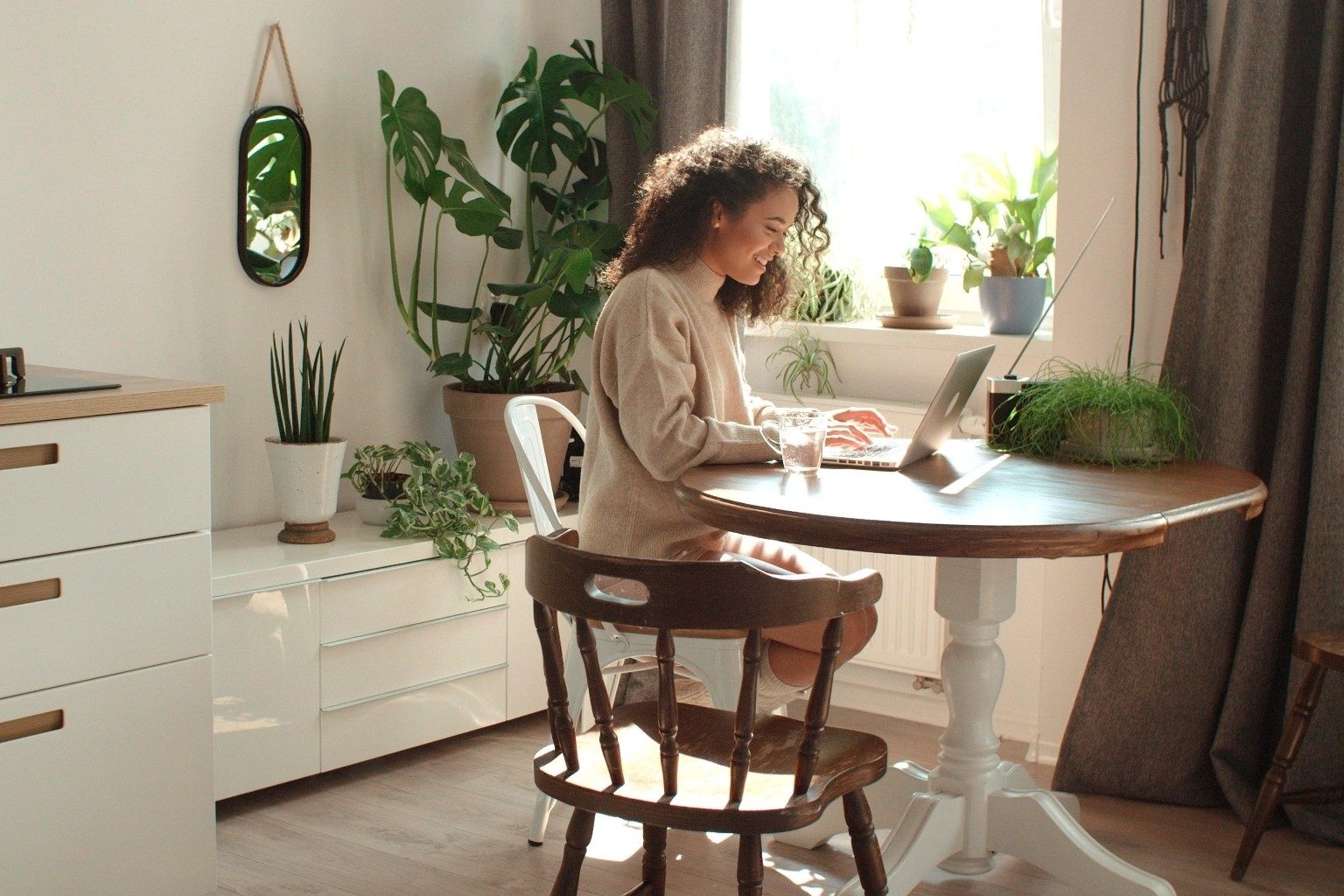 woman reading blog
